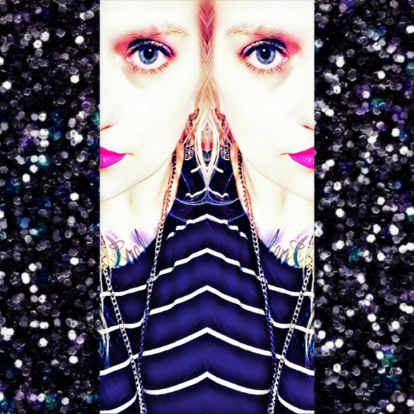 Scurvy Crumpet - Picture 2 of 3